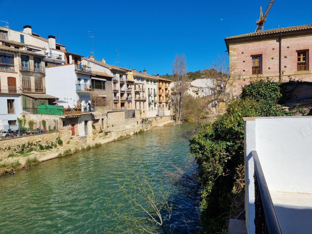 Hostal La Rua Estella Luaran gambar